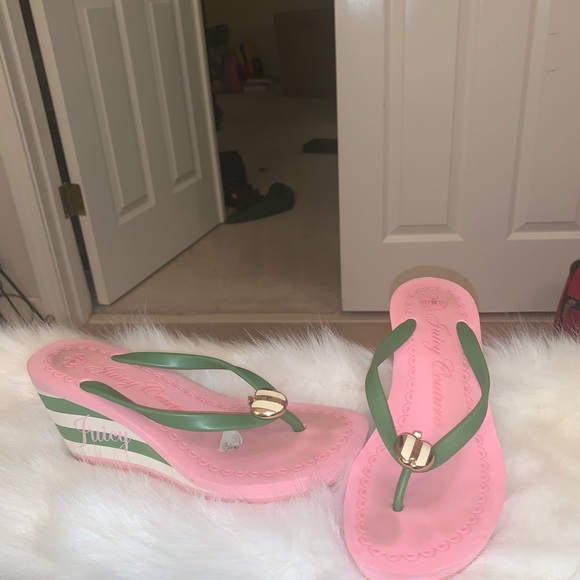 Sandals - Picture 1 of 1